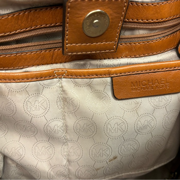 Michael Kors Handbag - Picture 7 of 9